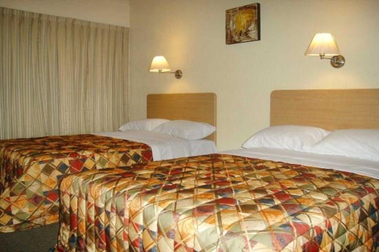 Hotel Castilla Y Leon Guadalajara Eksteriør billede