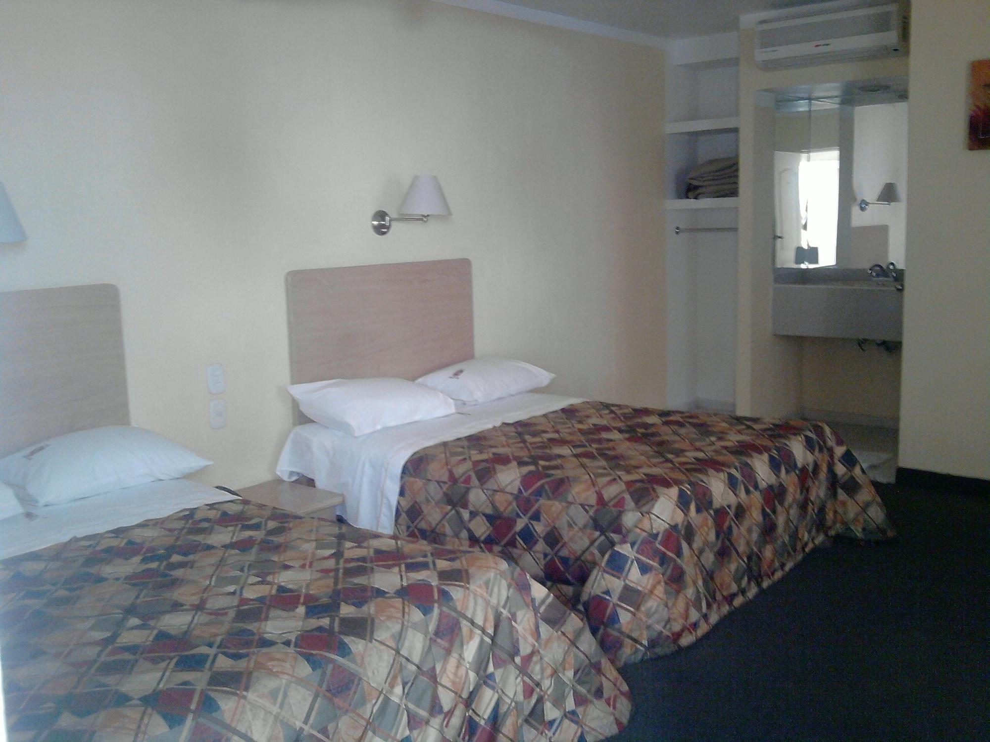 Hotel Castilla Y Leon Guadalajara Eksteriør billede