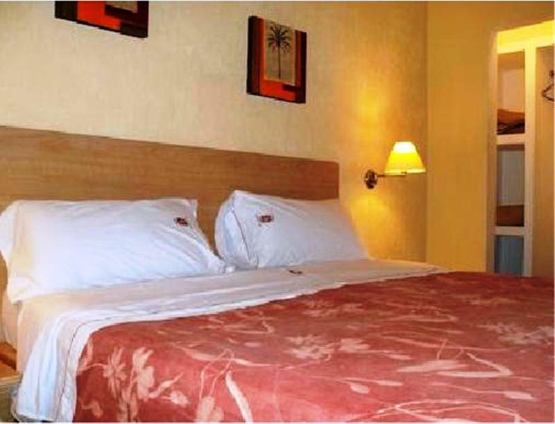 Hotel Castilla Y Leon Guadalajara Eksteriør billede